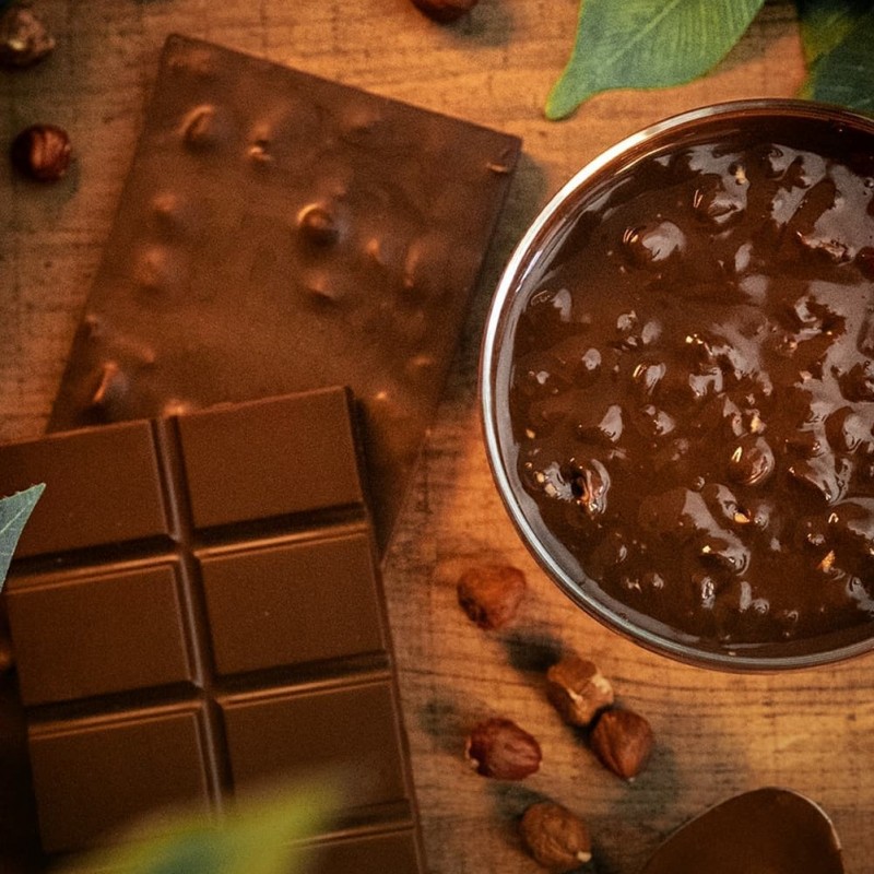 Chocolate ao Leite 52% com Avelãs Majucau 80g